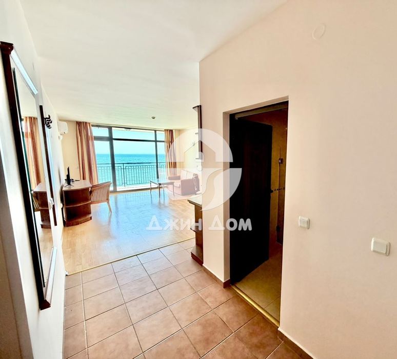 Продава се Двустаен апартамент в Свети Влас - 95 кв.м за 1050 €/кв.м - Снимка #9
