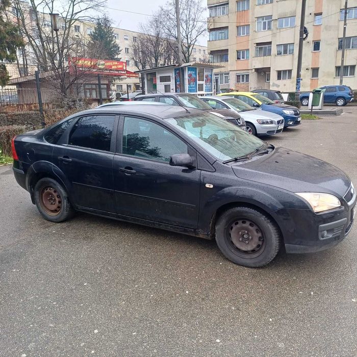 Vand Ford Focus Berlina 2007, benzina 1,6, instalatie GPL, 230.337 km