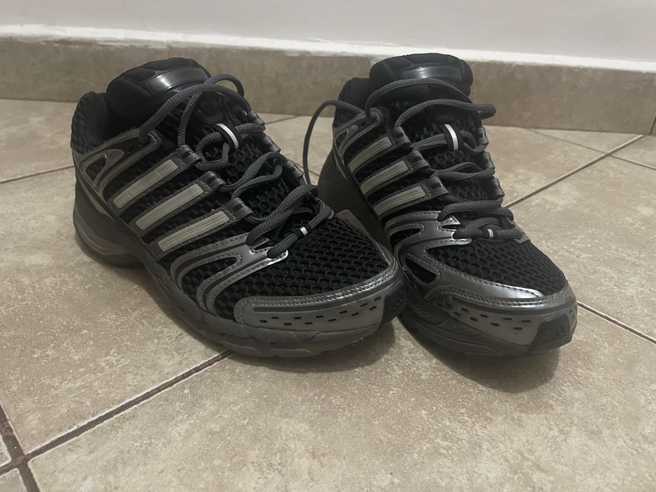 adistar control 5 black