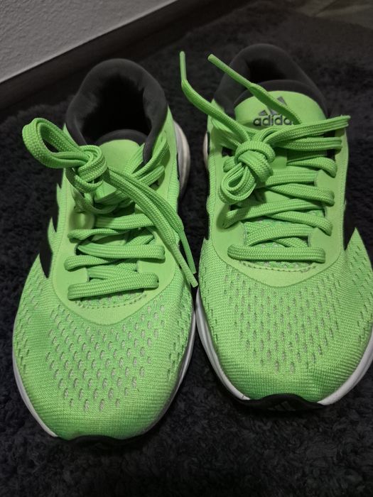 Adidas 35 номер NB 36 - номер красива маратонка