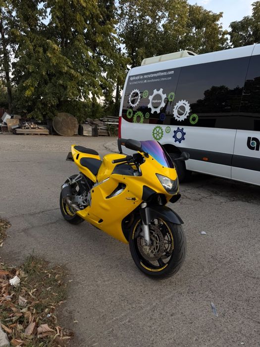 Vand honda cbr f4 in stare impecabila