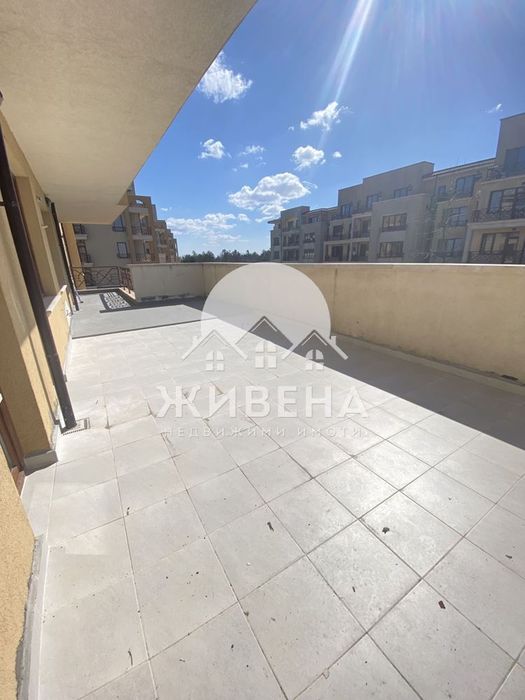 Продава 3-стаен апартамент, с.Топола, до Балчик, 137 кв.м