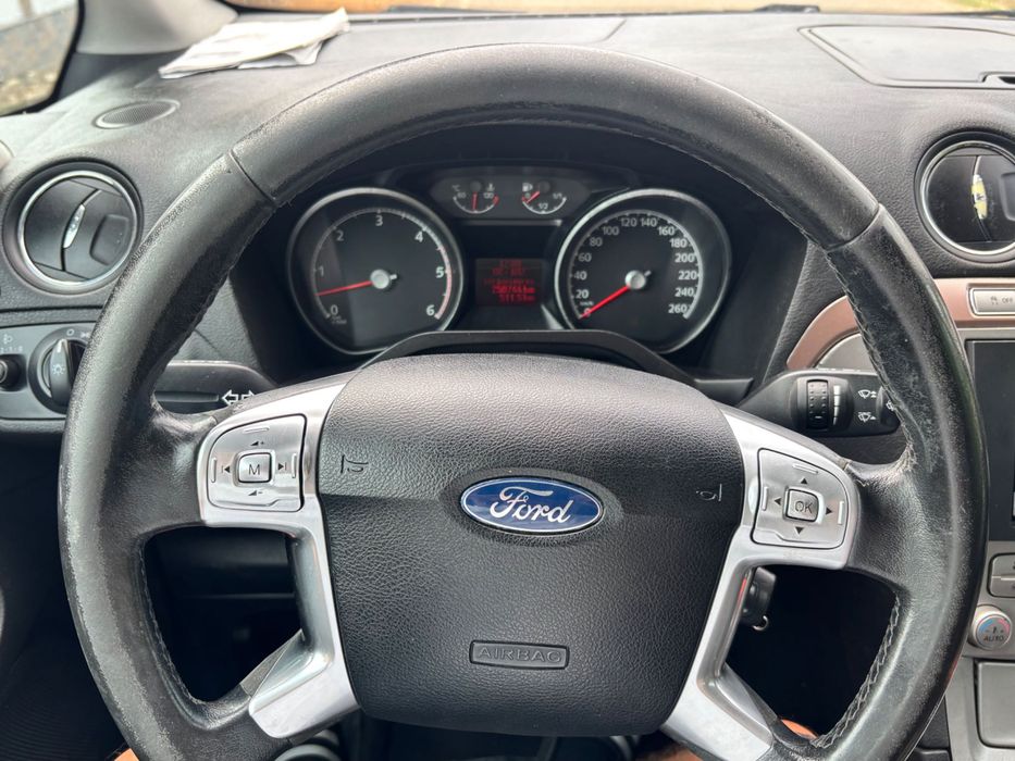 Autoturism Ford Galaxy