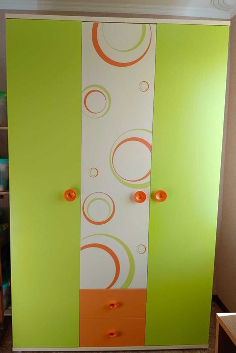 Продам деский гарнитур