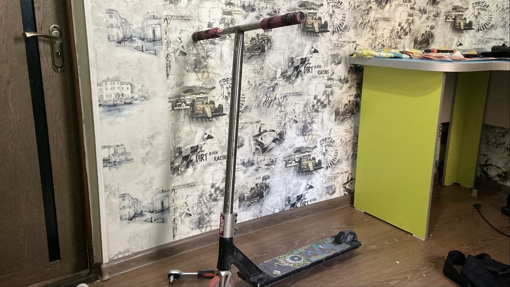 Трюковой самокат