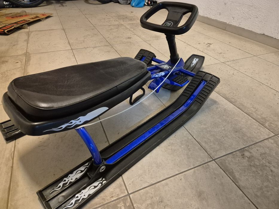 Шейна чук и гек Moni