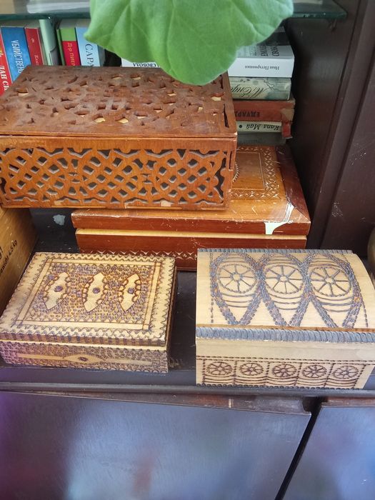 Старинни по 1€ за брой