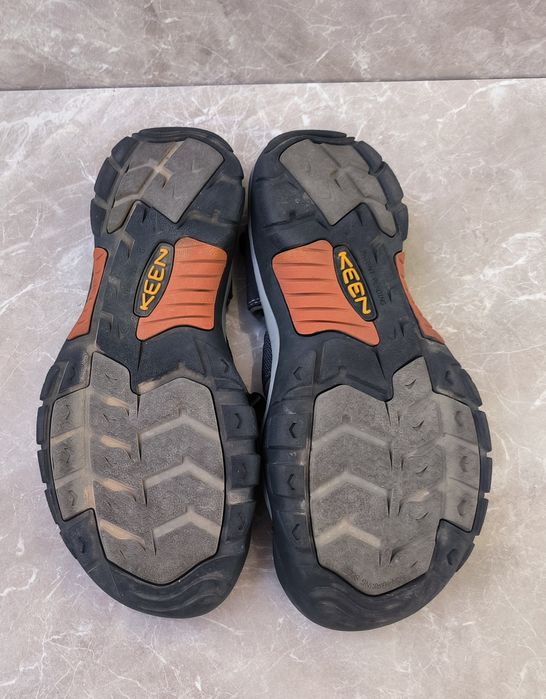 KEEN Сандали номер 45