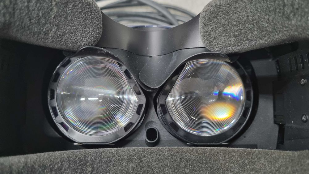 HTC Vive Pro Eye (Headset only)