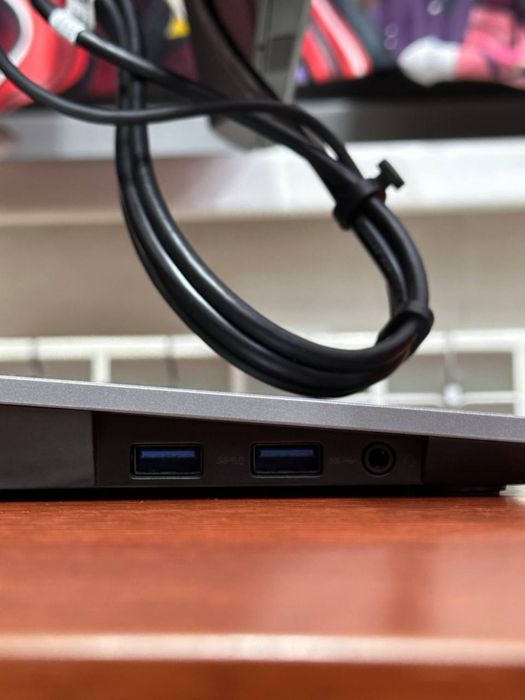 Продам монитор dell p2217