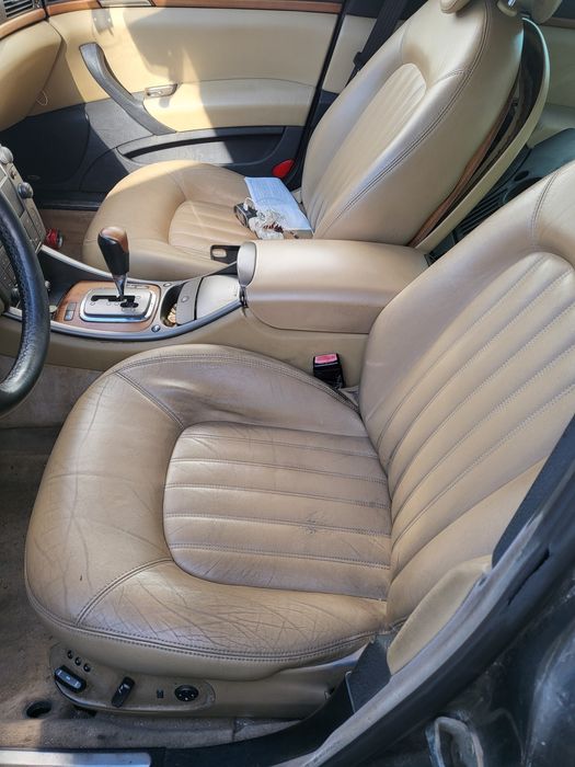 Ланчиа  Тезис на части 2.4  JTD