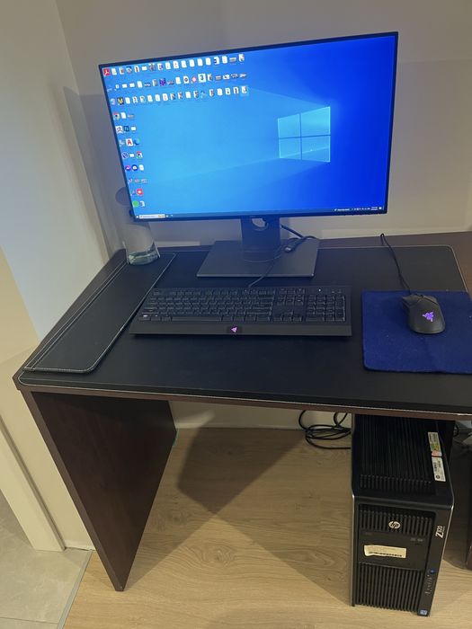 HP Z820 работна станция със Монитор 27" Dell UltraSharp