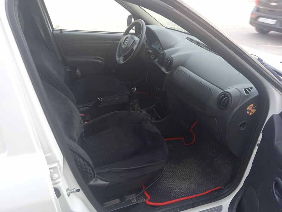 Продам автомобиль Lada Largus фургон