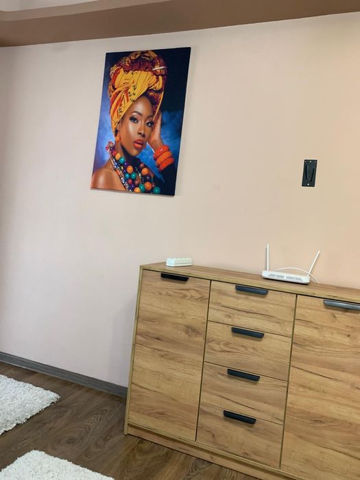 Închiriez apartament 2 camere 450 euro