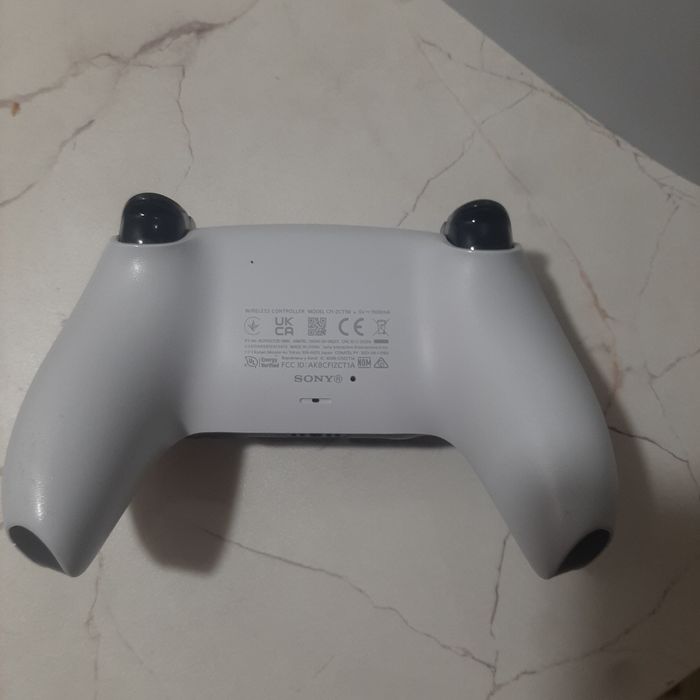 Продам playstation 5 slim