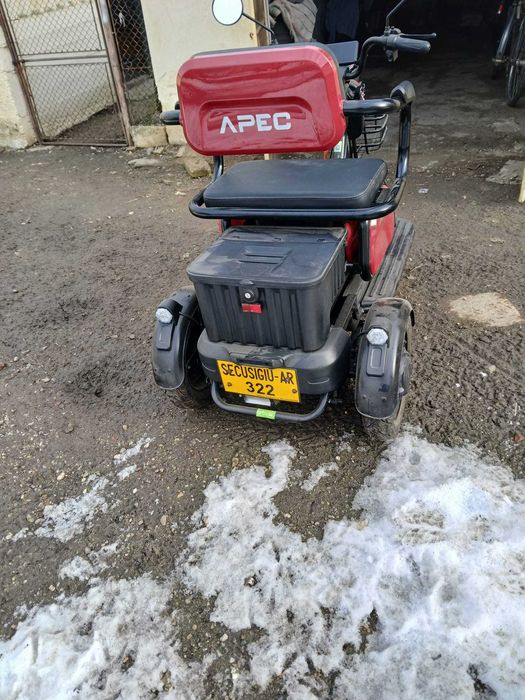 Triciclu electric Apec