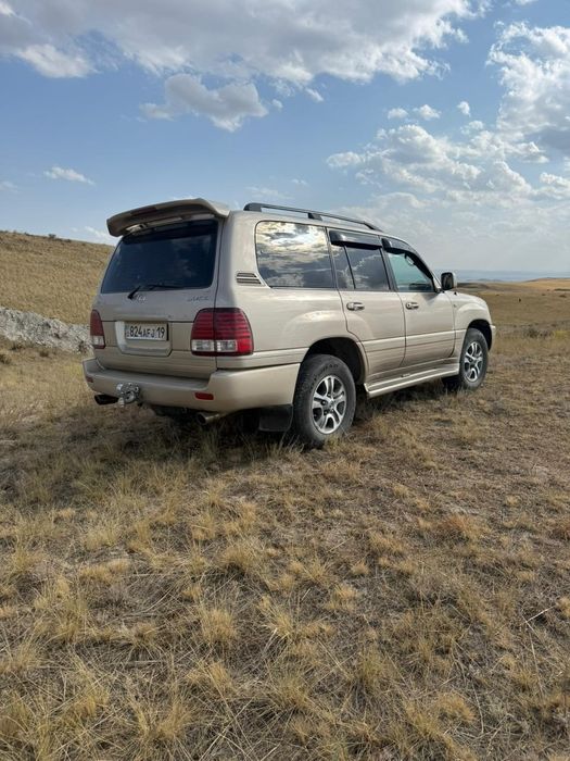 LEXUS Lx470 в хорошем состоянии