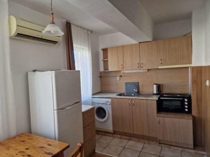 Дава се под наем Двустаен апартамент в София, Люлин 8 - 58 кв.м за 423.81 € - Снимка #2