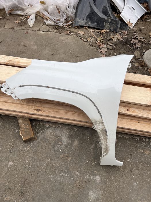 Toyota Hilux 15- 2018 калник ляв и десен