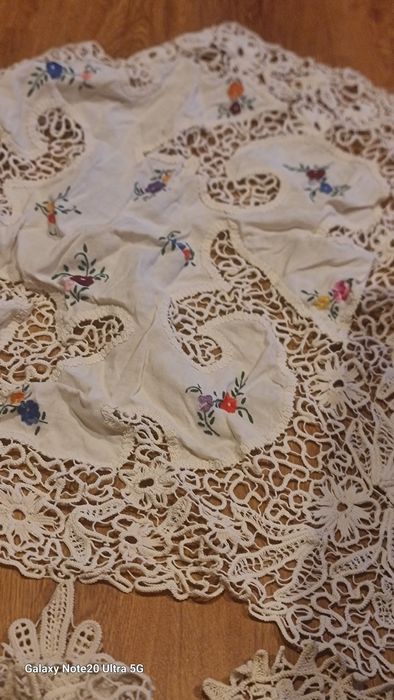 Vând macrameu original