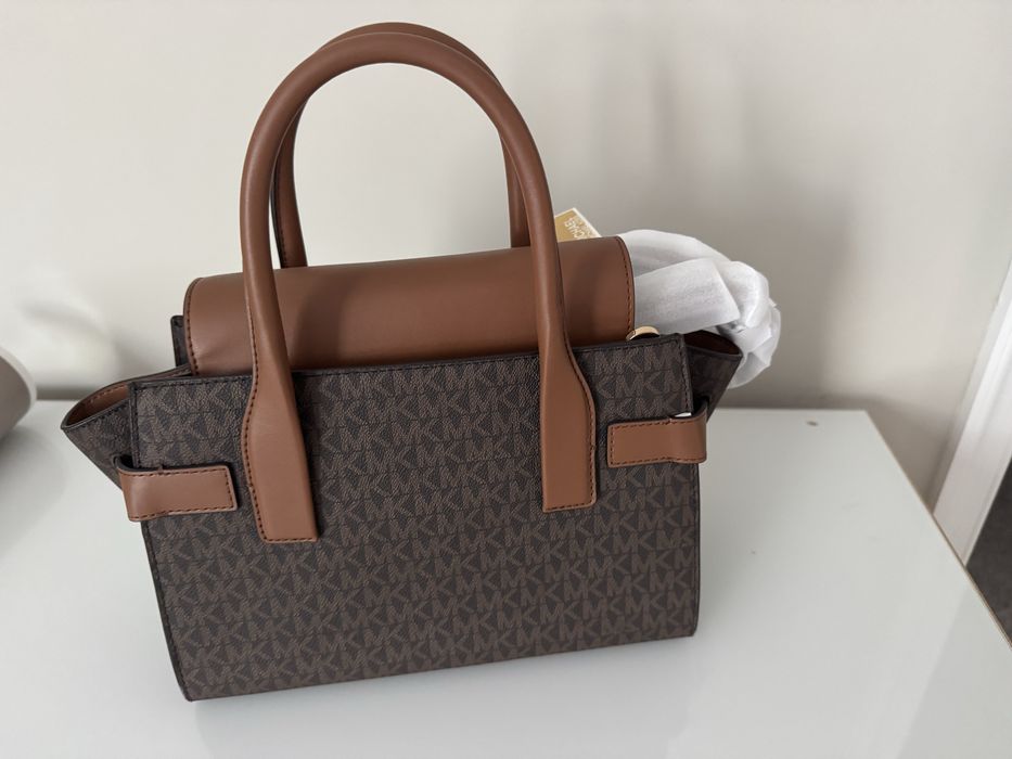 Michael Kors нова с етикет