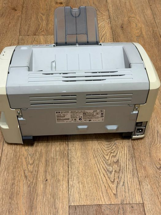 Продам принтер Hp1020