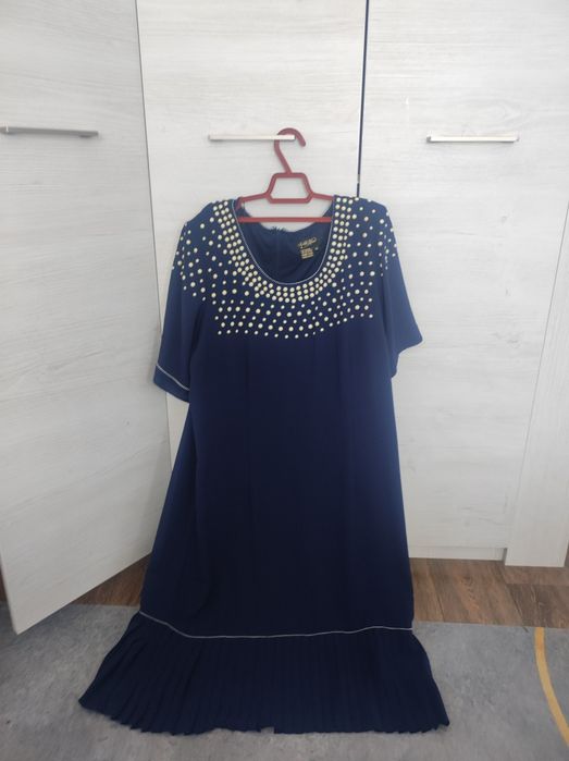 Продам платье летние , размер 50-52, 40-42