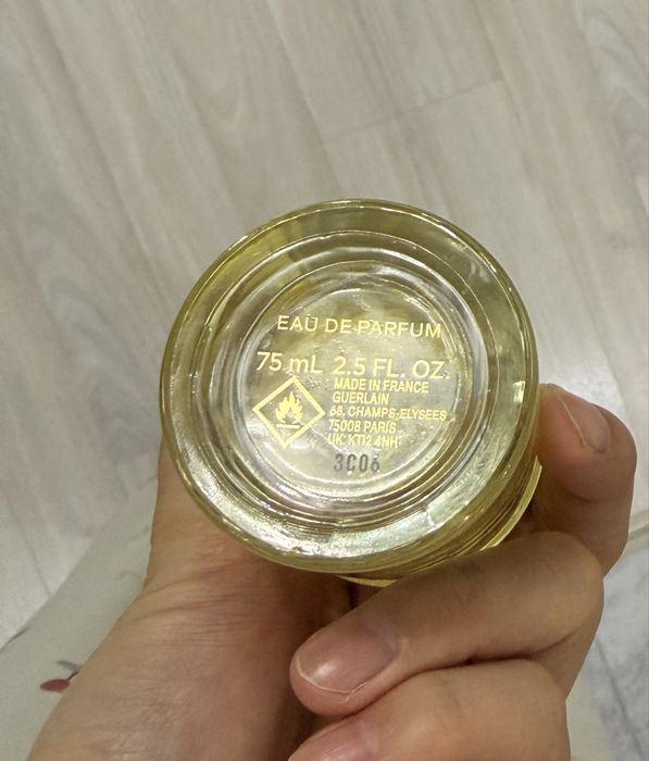 Продам парфюм женский