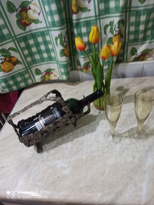 Подставка под шампанское