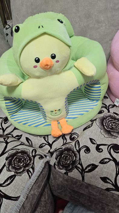 Продам сидушки для малышей