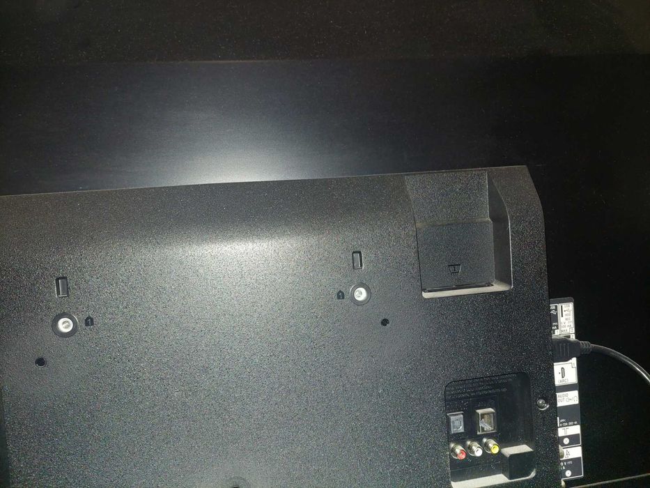 Продавам телевизор