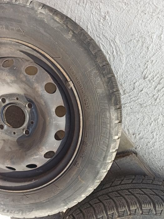 175/65/14 зимни гуми с джанти Citroen C3