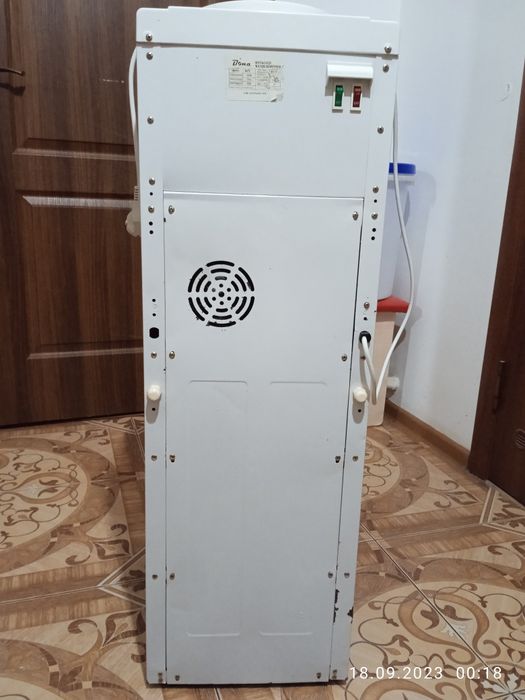 Продам кулер для воды, диспенсер