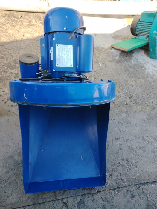 Продам зернодрабилку