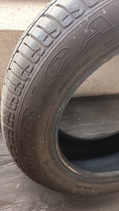 Vând 4 cauciucuri 185/65/r15