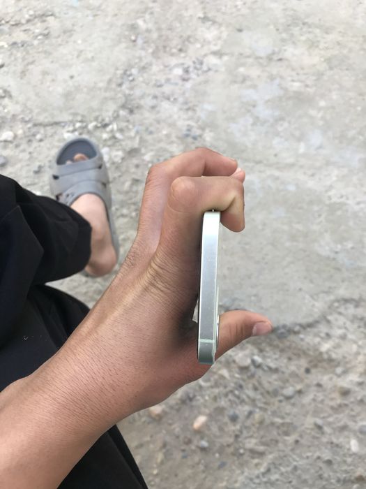 Iphone 12 idial  ochilmagan