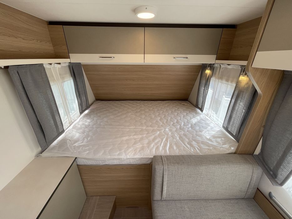 Rulota Lmc Sassino 430D/ noua/ premium/ 12 ani garantie/ 4 pers