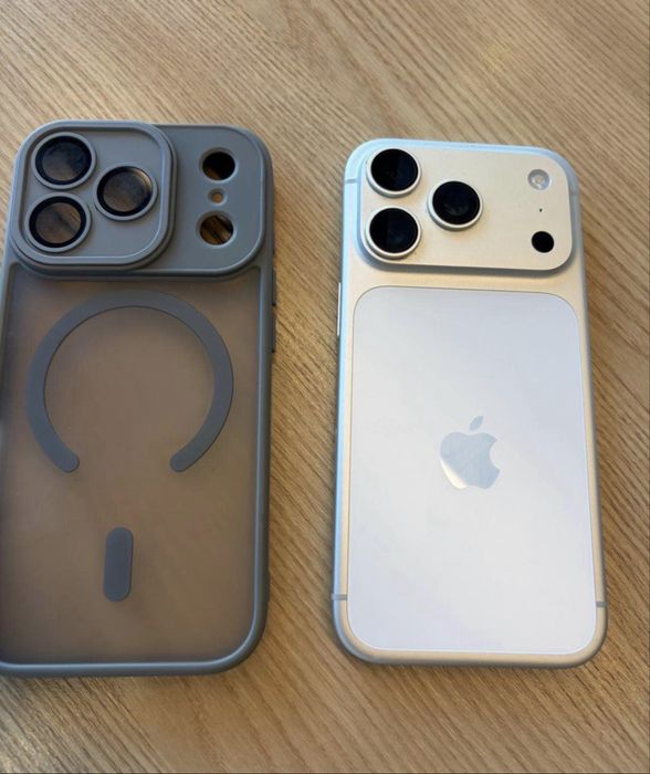 Vând iphone 17 pro