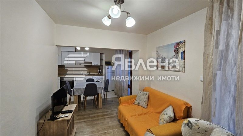 Дава се под наем Тристаен апартамент в Варна, ВИНС - 80 кв.м за 600 € - Снимка #2