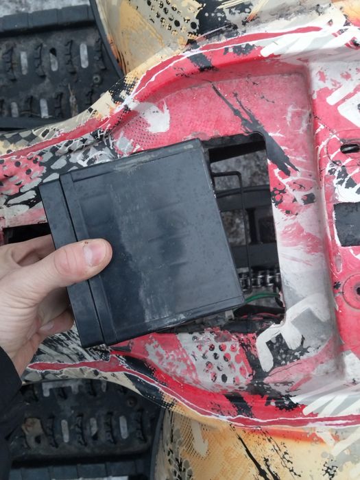 Продаётся акум на квадрик