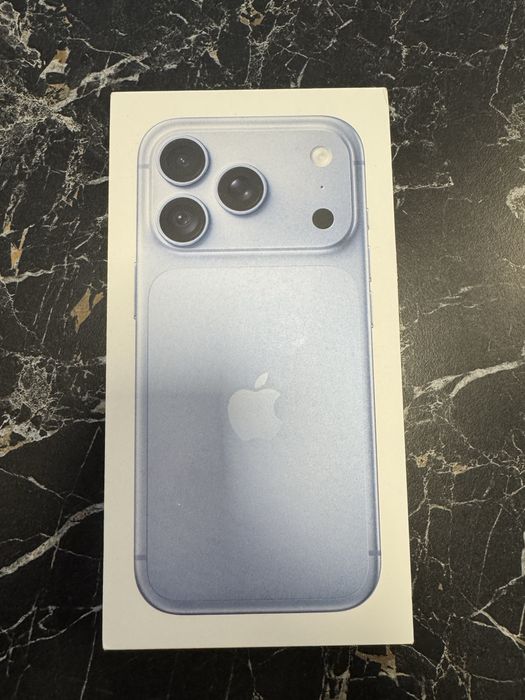 2x Apple iPhone 18 Pro c 256GB (Силвър/Син) Гаранция Фактура Цена на телефон 1300€