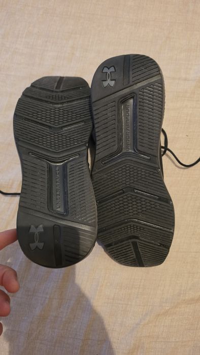 Under Armour Charged Commit TR 4