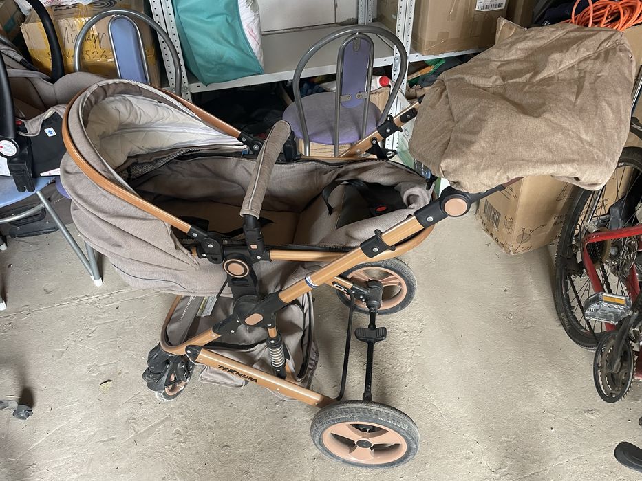 Коляска в комплекте с переноской