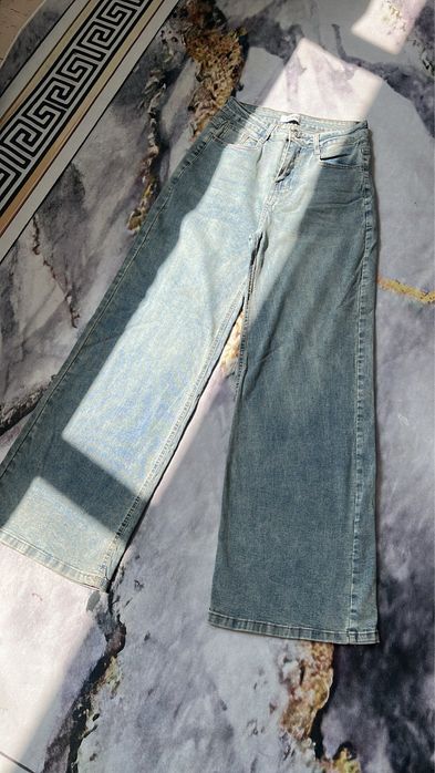 Голубые джинсы DENIM