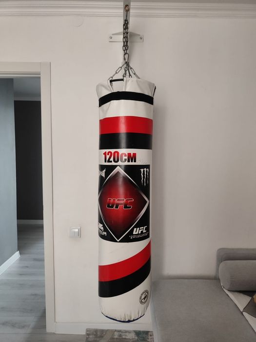 Продам боксерскую грушу