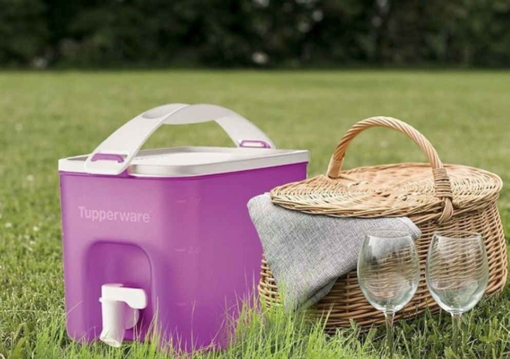 посуда от Tapperware ! диспенсер для напитков.