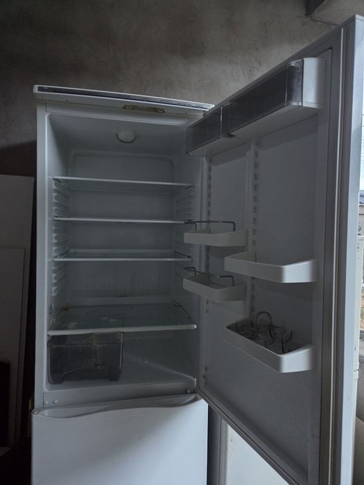 Продам холодильник
