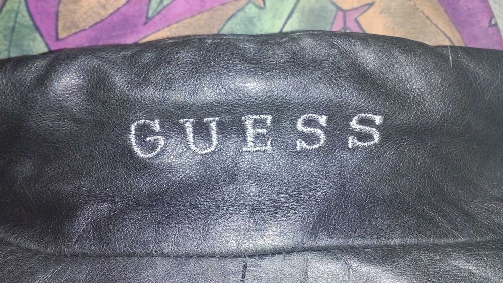 Кожа 100 % (54++р) GUESS