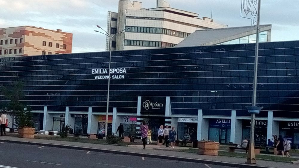 Свадебное платье почти даром