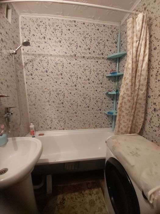 Продается 2х ком.кв в 4 мкр